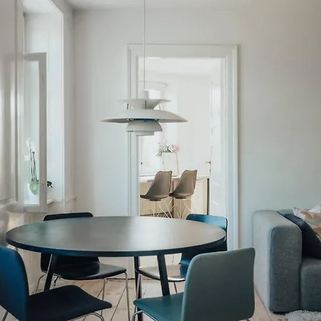 Centralauthentic And Charming 2br * Copenhague