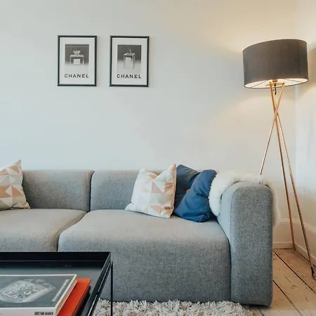 Centralauthentic And Charming 2br